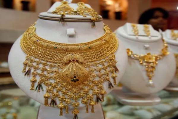 Today Gold Rate: தொடர்ந்து 3வது நாளாக தங்கம் விலை சரிவு! இன்று சவரன் எவ்வளவு? | Gold Rate February 18 2026 India And Srilanka