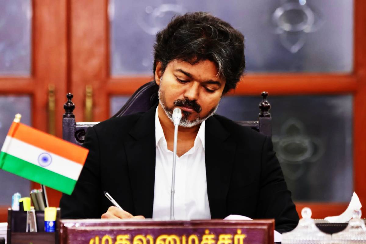 எதிர்கட்சிகளின் தொடர் குற்றச்சாட்டு...! கரூர் செல்லவுள்ள முதல்வர் விஜய் | Tamil Nadu Cm Vijay Visit Karur Announcement