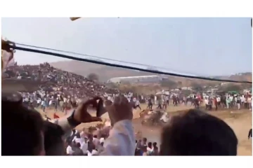 ரேஸ் மாட்டு வண்டி மோதியதில் ஒருவர் சம்பவ இடத்தில் பலி - பதற வைக்கும் அதிர்ச்சி வீடியோ...!