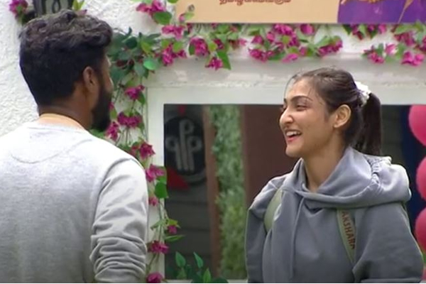 ஆக்ரோஷமாக நடந்து கொண்ட அமீர்! ஓங்கி அடித்த அக்‌ஷரா! அலறிய தாமரை | Akshara Reddy Angry Activity Dice Task B