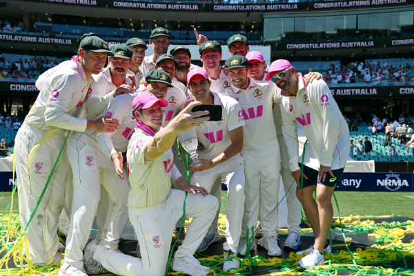 ஆஷஸ் இறுதிப் போட்டியில் முறியடிக்கப்பட்ட சாதனை | Australia Beat England Five Wickets Ashes Test