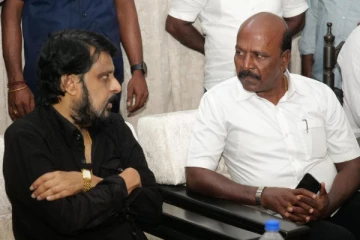 இயக்குனர் விக்ரமன் வீட்டில் அமைச்சர்; குவிந்த மருத்துவர்கள் - முதலமைச்சருக்கு நன்றி!