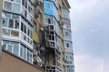 ரஷ்ய நகரத்தை தாக்கிய ஆளில்லா விமானத்தினால் பரபரப்பு! ஆயிரக்கணக்கான மக்கள் வெளியேற்றம்