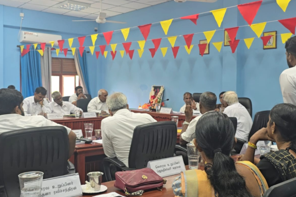 சிறீதரனின் முகநூல் பதிவு: சபை அமர்வில் சர்ச்சையை கிளப்பிய உறுப்பினர் | Sridharan Facebook Post The Member Stirred Meeting