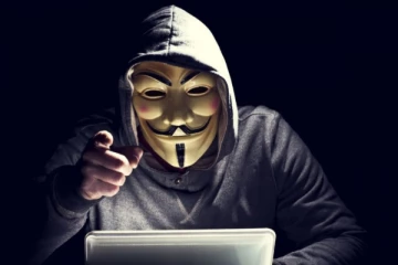 ප්‍රධාන මුදල් හුවමාරු ජාලයක් හැක්වෙයි..