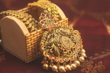 தினமும் புதிய உச்சம் தொடும் தங்கம் விலை - இன்னைக்கு எவ்வளவு தெரியுமா?