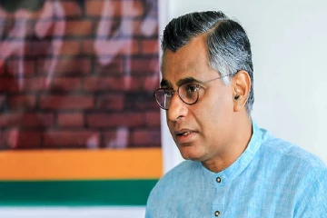 2024 வரவு - செலவு திட்ட பிரேரணைகள் வெறும் கண்மூடித்தனமானவைகளே : பாட்டலி சம்பிக்க ரணவக்க