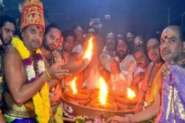 கார்த்திகை தீபத்திருவிழா; திருவண்ணாமலை கோவிலில் பரணி தீபம் ஏற்றம்