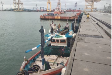 வாழைச்சேனையில் இருந்து காணாமல் போன படகு சென்னை காசிமேடு பகுதியில் கரையொதுங்கியுள்ளது