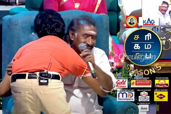 இலங்கை பாடகர் சபேசன் வாழ்க்கையில் மறக்க முடியாத பரிசு கொடுத்த தேவா... சரிகமப சீசன் 5ல் நெகிழ்ச்சி சம்பவம் | Saregamapa Seniors Season 5 Deva 35 Special Round