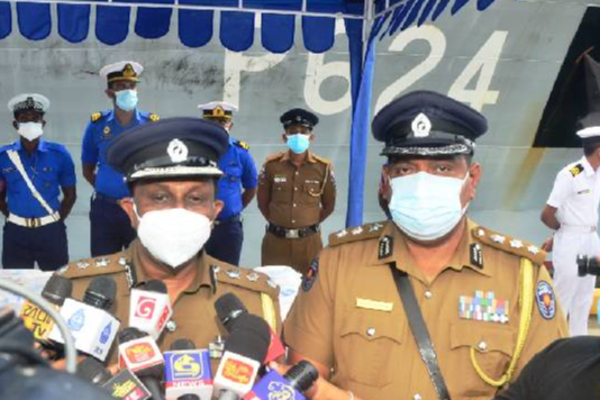 507 கோடி ரூபா பெறுமதியான ஹெரோயினுடன் கைது செய்யப்பட்ட பாகிஸ்தானியர்கள் | Pakistanis Arrested 507 Crore Rupees Worth Heroin 507 கோடி ரூபா பெறுமதியான ஹெரோயினுடன் கைது செய்யப்பட்ட பாகிஸ்தானியர்கள் | Pakistanis Arrested 507 Crore Rupees Worth Heroin