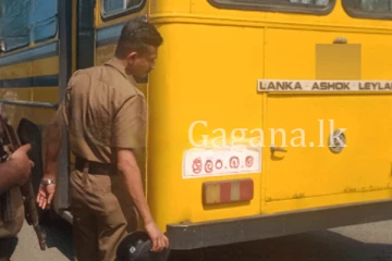 ඡන්ද පෙට්ටි ප්‍රවාහනය කළ බස් රථයක් අනතුරකට ලක්වෙයි. - අවසානයේ සිදු වූ දේ මෙන්න.