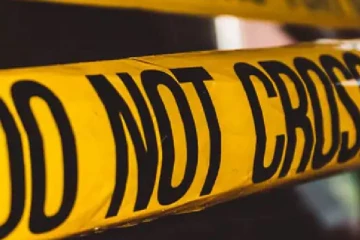 பிரான்சில் கார் மீது துப்பாக்கிச்சூடு: பெண் உட்பட இருவர் பலி, மூன்று பேர் காயம்