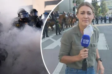 டிரம்பின் உத்தரவை எதிர்த்து வெடித்த போராட்டம் ; பெண் செய்தியாளர் மீது பொலிஸ் துப்பாக்கி சூடு