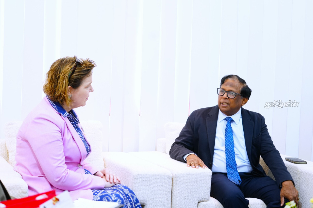 வடக்கில் முதலீடு மற்றும் விவசாயம் குறித்து கவனம் செலுத்த வேண்டும் - கனேடிய உயர்ஸ்தானிகரிடம் ஆளுநர் கோரிக்கை | Governor Urges Canada Envoy Invest North Agri