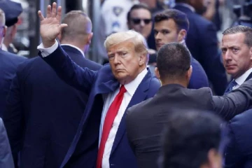 கைதானார் டொனால்டு ட்ரம்ப்