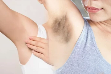 அக்குள் கருமையை போக்க இது இருந்தால் போதும்!