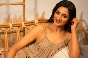 நடிகர் வினய்யின் காதலி விமலா ராமன் 43 வயதில் கிளாமர் போட்டோஷூட்