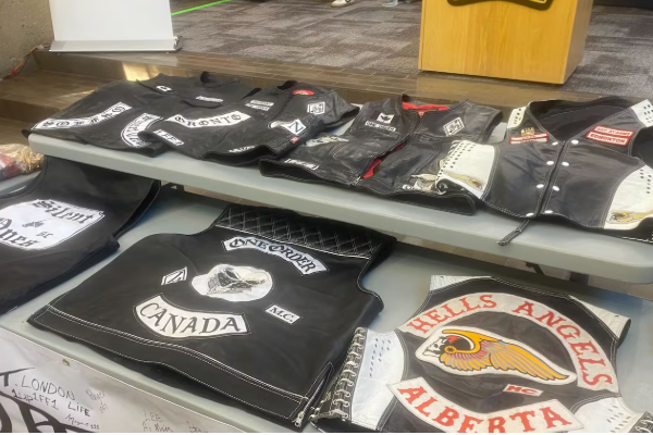 எட்மான்டனில் மோட்டார் சைக்கிள் கும்பல் கைது | Motorcycle Gang Members Arrested In Edmonton