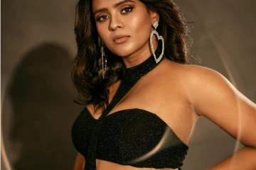 நடிகை ஹீபா படேல் கவர்ச்சி போட்டோஷூட்