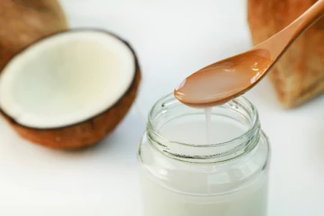 தேங்காய் எண்ணெய் குடிப்பதால் கிடைக்கும் நன்மைகள்! கிட்னி கல் தொல்லை இனி இல்லை