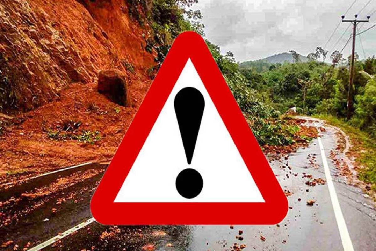 மூன்று மாவட்டங்களுக்கு 24 மணி நேரம் மண்சரிவு எச்சரிக்கை | 24 Hour Landslide Warning For Three Districts