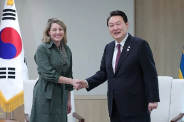 நமது நாடுகள் எதிர்கொள்ளும் சவால்கள் சிக்கலானவை! கொரிய ஜனாதிபதியை குறிப்பிட்ட கனேடிய வெளிவிவகார அமைச்சர்