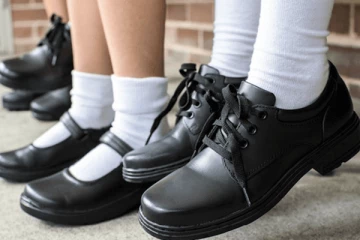 பாடசாலை மாணவர்களுக்கான காலணிகளின் தொடர்பில் விசேட அறிவிப்பு