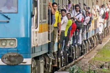 ඇඳිරි නීතිය මැද දුම්රිය ගමන් වාර සිදු වන්නේ මෙහෙමයි..