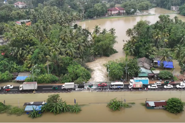 வெள்ளத்தில் மூழ்கவுள்ள கொழும்பின் சில பகுதிகள்.. உடனடியாக வெளியேறுமாறு மீண்டும் வலியுறுத்தல்! | Laksapana Kasalree Reservoirs Sluice Gates
