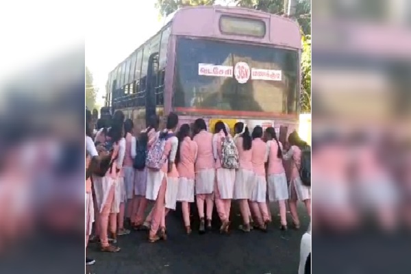 பேருந்தை தள்ளிய மாணவிகள் - சாரதி, நடத்துனருக்கு ஏற்பட்டநிலை | Driver And Conductor Suspend College Girls Issue