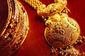 வரலாற்றில் புதிய உச்சம் தொட்ட தங்கம் விலை - கலக்கத்தில் மக்கள்!