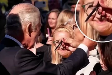 மன்னர் மூன்றாம் சார்லஸுக்கு பேனா பரிசளித்த ரசிகர்: காரணத்தை உணர்ந்து சிரிப்பலையில் மூழ்கிய பொதுமக்கள்