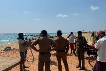 கடலில் நீராடச் சென்றவர்களில் ஒருவர் உயிரிழப்பு! மற்றொரு காணவில்லை