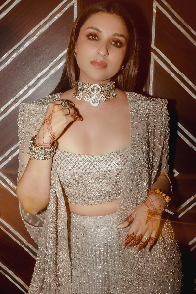 அனிமல் படத்தில் முதலில் ஒப்பந்தம் ஆன நடிகை.. கடைசி நேரத்தில் ராஷ்மிகாவுக்கு கிடைத்த வாய்ப்பு | Rashmika Replaced Parineeti Chopra In Animal