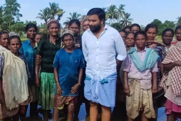 சசிகுமார் கிராமத்தில் கட்டி இருக்கும் புது பங்களா.. எப்படி இருக்கு பாருங்க