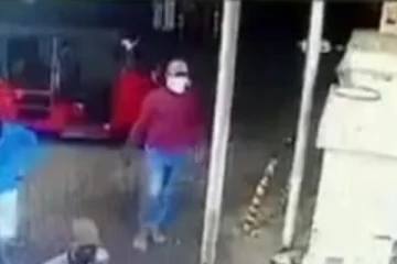 ඉන්ධන ගන්න ආ පිරිස ඉන්ධන හලකට කල දේ..