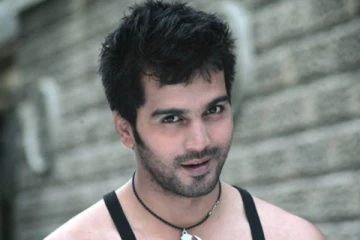 நடிக்க வருவதற்கு முன் நடிகர் வினய் இப்படிபட்ட வேலைகளை செய்துள்ளாரா?- முதன்முறையாக அவரே கூறிய தகவல்