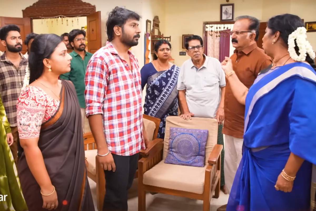 அடியாட்களுடன் வீட்டிற்குள் புகுந்த சிந்தாமணி.. கடும் கோபத்தில் முத்து! சிறகடிக்க ஆசை சீரியல் புரோமோ | Sinthamani Attack Muthu Family Siragadikka Aasai