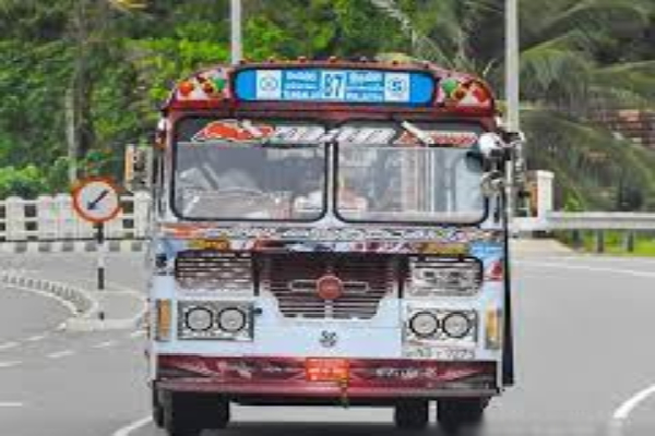 கொழும்பு - கண்டி தனியார் பேருந்து சேவை இன்று முதல் ஆரம்பம் | Colombo Kandy Private Bus Service Resumes
