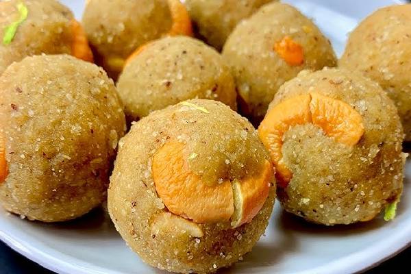 குழந்தைகளின் ஆற்றலை அதிகரிக்கும் அவல் வேர்க்கடலை லட்டு! வெறும் 10 நிமிடம் போதும் | Healthy And Tasty Aval Peanut Laddu Recipe