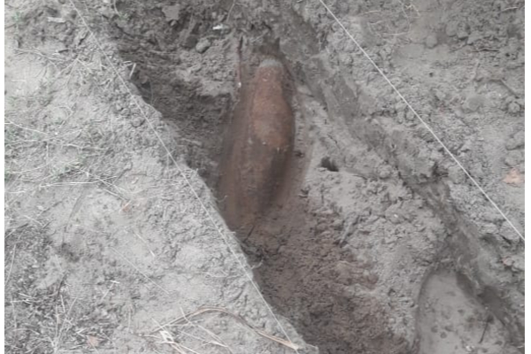 யாழ் பிரபல முருகன் ஆலயத்திற்கு அருகில் வெடிக்காத எறிகணை | Unexploded Projectile Found Murugan Temple Jaffna
