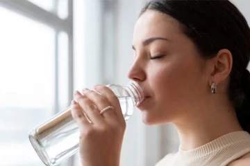 தண்ணீர் குறைவாக குடிப்பதால் உடலில் என்னென்ன மாற்றங்கள் நடக்கும் தெரியுமா?