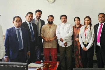 நாடாளுமன்றில் இசையமைப்பாளர் சந்தோஷ் நாராயணன் குழு