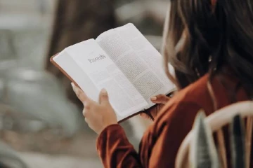 நீங்கள் அதிக புத்தக வாசிப்பு பழக்கம் உள்ளதா? ஆராய்ச்சியில் வெளியான தகவல்!