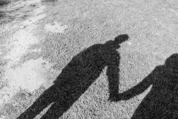 பிரான்சில் நண்பர்களை விருந்துக்கு அழைத்த பிரித்தானிய தம்பதியர்... அவர்கள் கண்ட அதிரவைக்கும் காட்சி