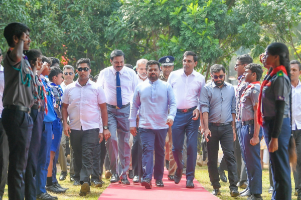 அரச நிதியில் சோ காட்டும் என்.பி.பி! கடுமையாக சாடிய சீ.வீ.கே | Cvk Press Meet