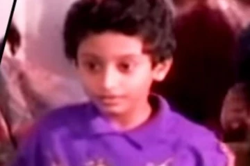 இந்த புகைப்படத்தில் இருக்கும் வெறித்தனமான நடிகர் யார் தெரியுமா.. நீங்களே பாருங்க