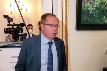 உக்ரைனுடனான அமைதி பேச்சு வார்த்தைக்கு ரஷ்யா தயாராக இருக்கிறது: பிரித்தானியாவின் ரஷ்ய தூதர்