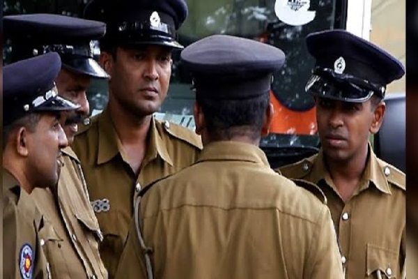 மனைவியை தாக்கி கொலை மிரட்டல் விடுத்த காவல்துறை உத்தியோகத்தர் கைது | Police Officer Arrested For Assaulting Wife